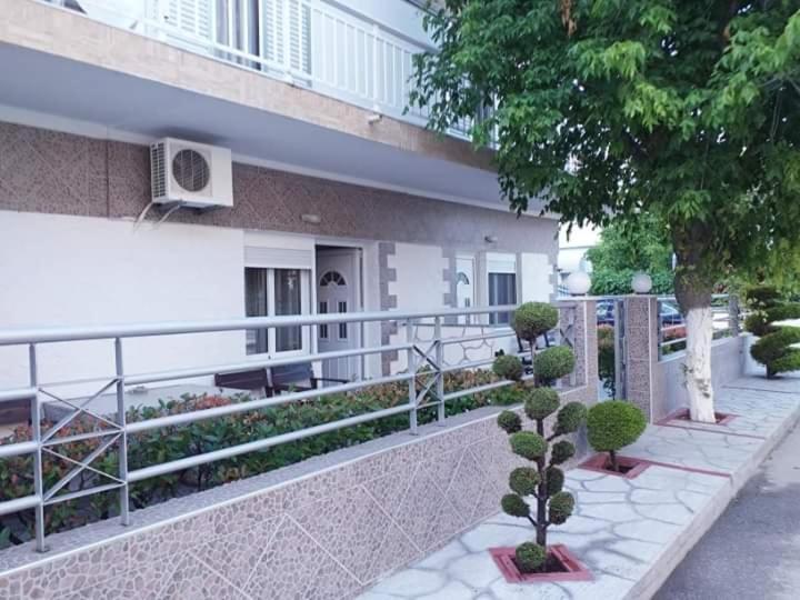 Konstantinos-Elli Rooms Nea Vrasna Ngoại thất bức ảnh