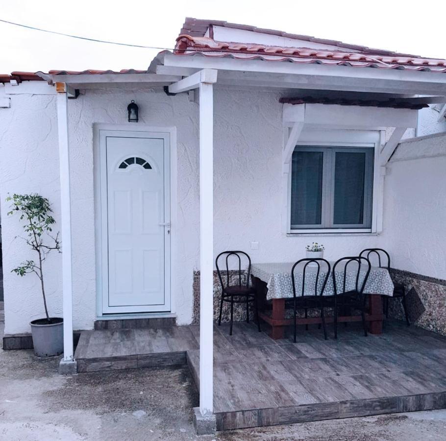 Konstantinos-Elli Rooms Nea Vrasna Ngoại thất bức ảnh